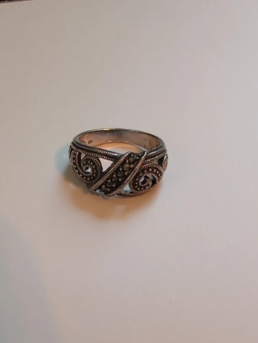 Sterling Silver Marcasite Swirl Band Ring - Size 8
